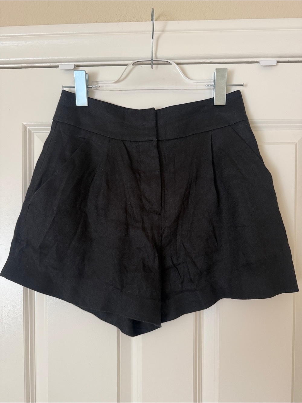 Veronica Beard Black Linen Tailored Shorts